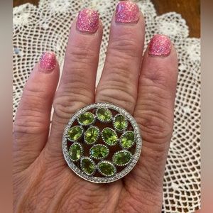 *SPRING SALE* Faceted Peridot and CZ Ring NWT sz 8 SS GORGEOUS